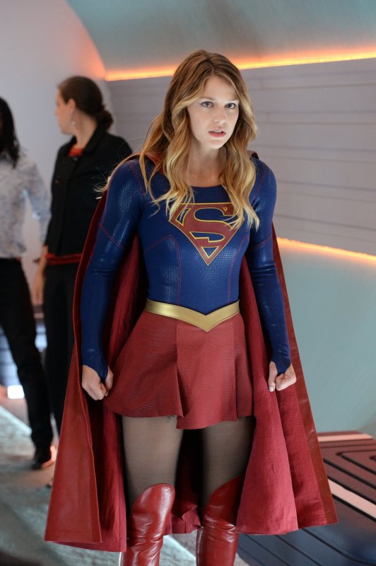 Supergirl-1x04-05