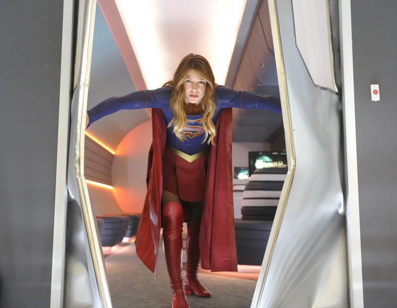 Supergirl-1x04-06