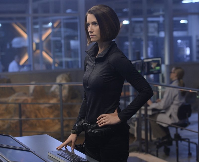 Supergirl-1x09-07