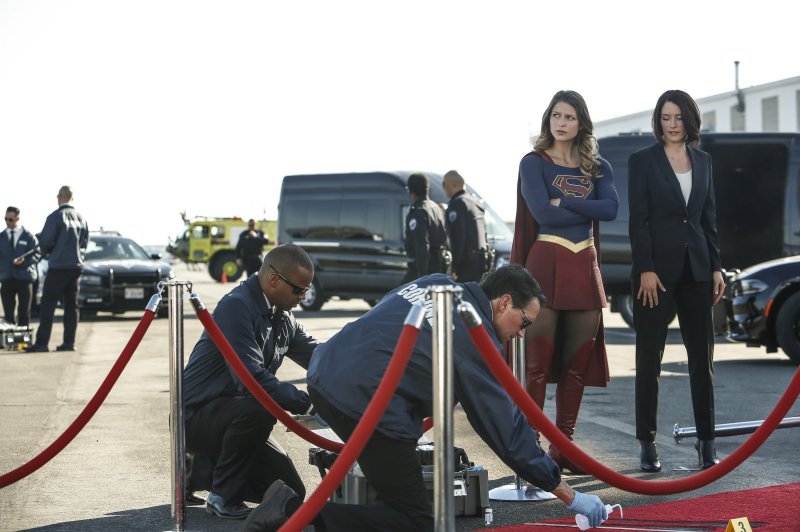 Supergirl 2x03 04 [hi res]