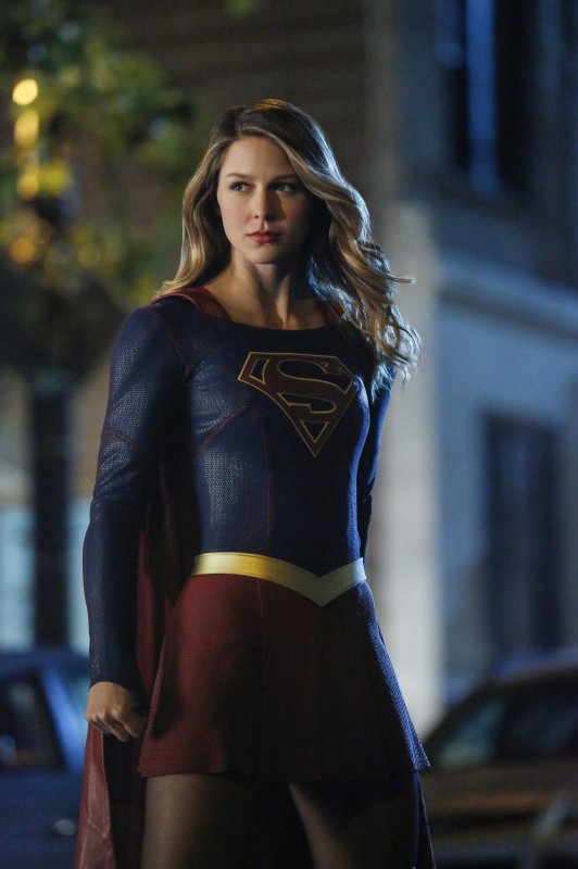 Supergirl 2x06 02 [hi-res]