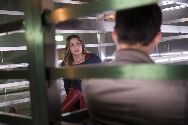 Supergirl 2x07 02 [hi-res]