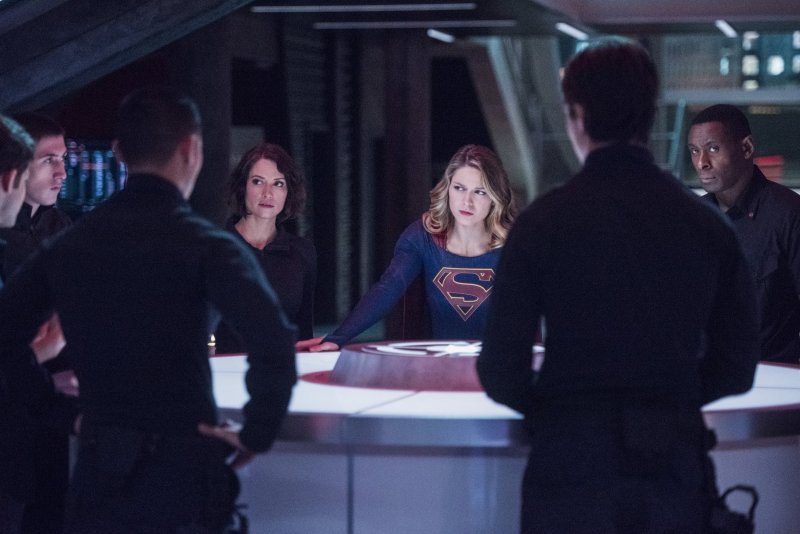 Supergirl 2x11 01
