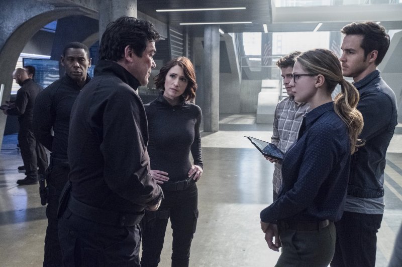 Supergirl 2x14 17