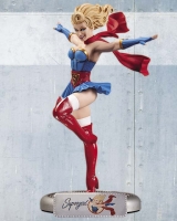 DC-Comics-Bombshells-Supergirl-Statue_2013